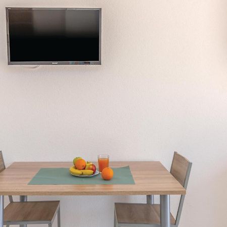 Beautiful Apartment In Krvavica With Kitchen Exteriér fotografie